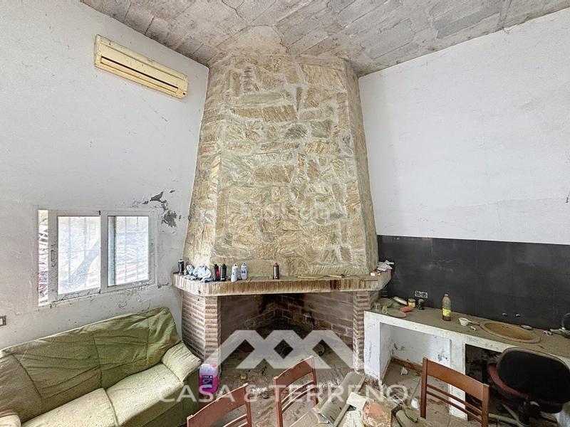 Foto b418a904-78d7-4908-b128-32945079463f. Industrial building in Arenas