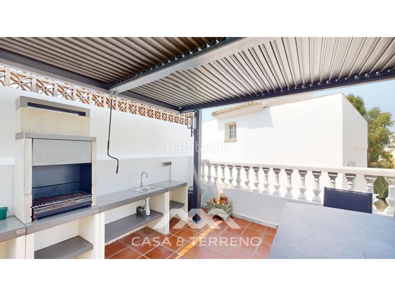 Foto 57feb4e8-059a-4f35-9c8f-d4351af66364. House with parking pool in Caleta de Velez