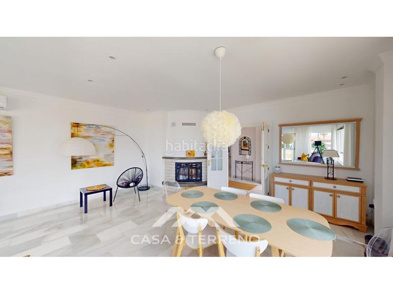 Foto 7f0614a4-7127-4623-9342-ca9ac78c6369. House with parking pool in Caleta de Velez