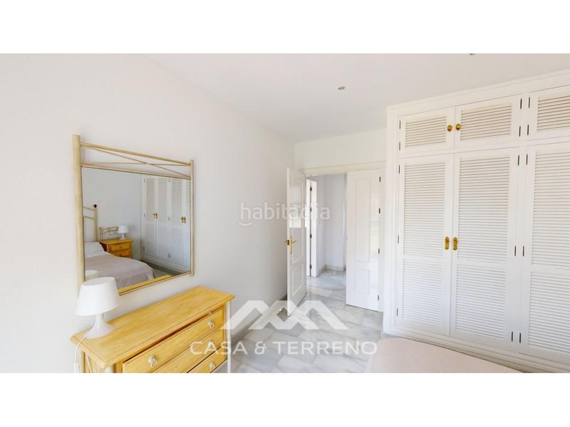 Foto 82374e4b-b0cc-4b7a-a788-f9c19c750e55. House with parking pool in Caleta de Velez