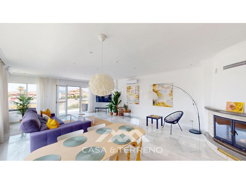 Foto 972fc01d-7b91-4fb9-b09a-5039c7a158db. House with parking pool in Caleta de Velez