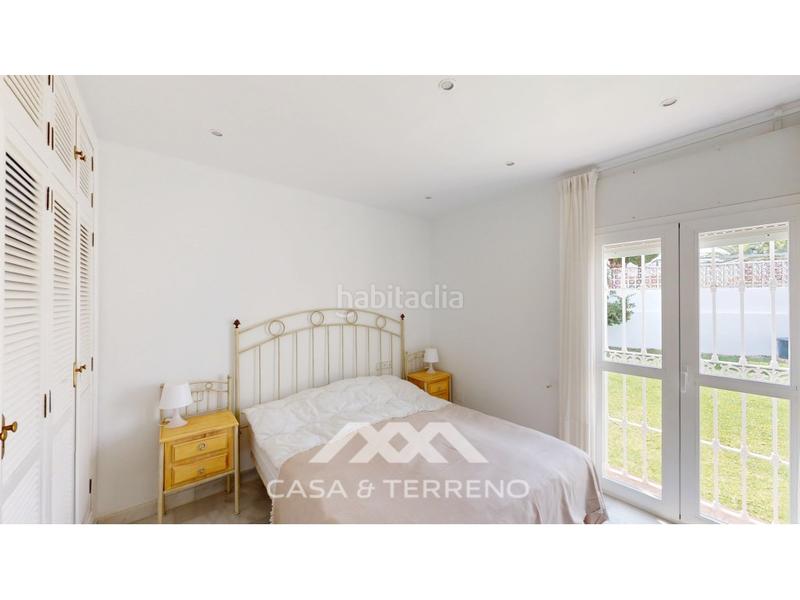 Foto d73be338-51fc-4aef-ada6-3b6325ef649e. House with parking pool in Caleta de Velez