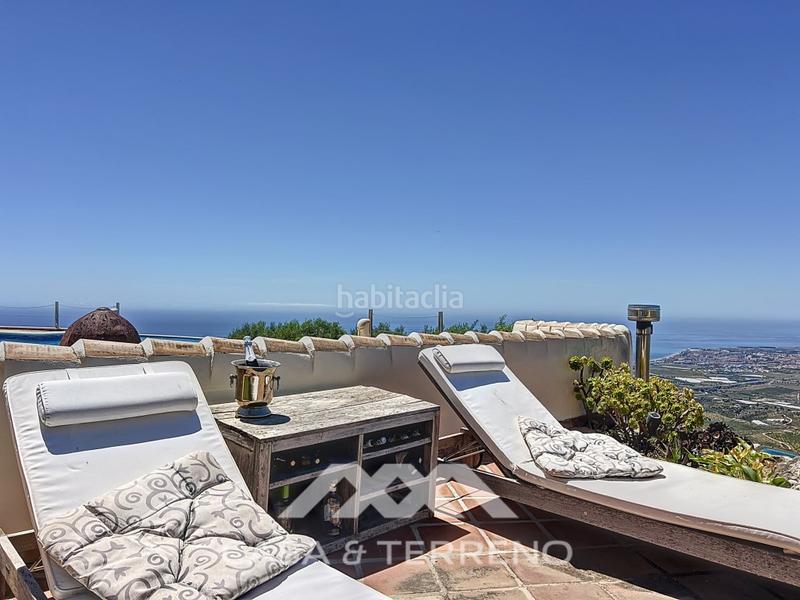 Foto 272115be-4e31-4c36-8e91-14700eb5b6d2. Casa amb aparcament piscina a Algarrobo pueblo Algarrobo
