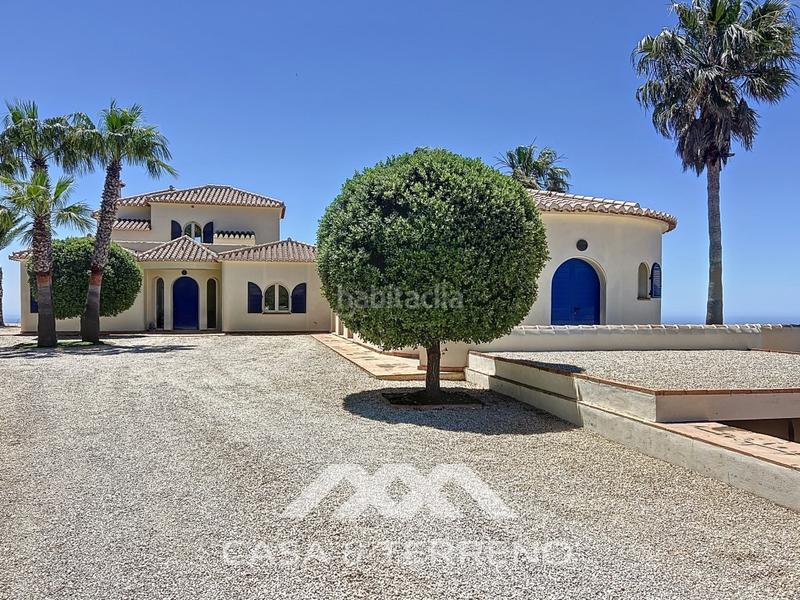Foto 860610d6-2f32-414e-bf81-9d6f02d32b91. Casa amb aparcament piscina a Algarrobo pueblo Algarrobo