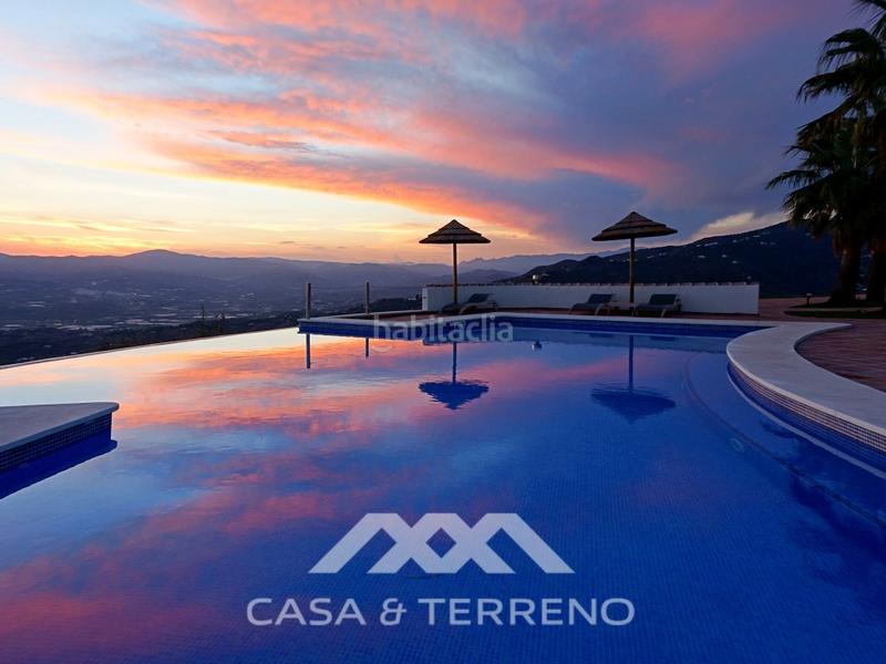 Foto c270d9a5-9764-4ec8-80c9-9b2ee97d6b84. Casa amb aparcament piscina a Algarrobo pueblo Algarrobo