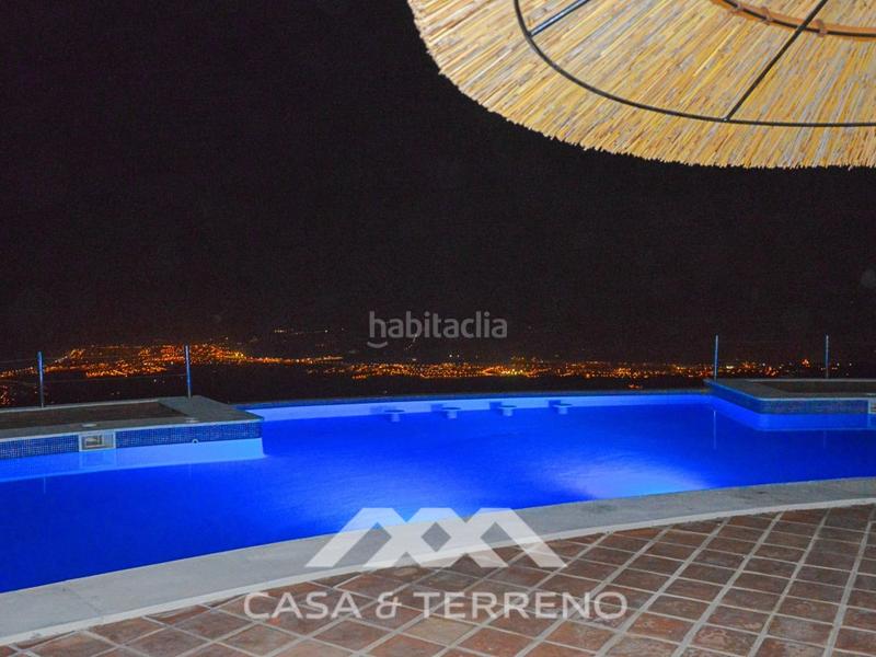 Foto dbcb9aa6-edf9-4509-b7cd-e67662cb312a. Casa amb aparcament piscina a Algarrobo pueblo Algarrobo