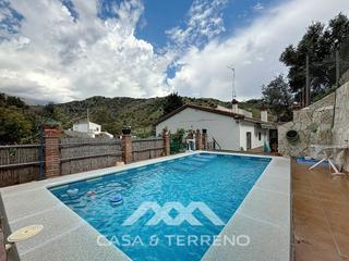 Casa a Viñuela. Se vende un lugar para sentirse en casa  casa independiente con