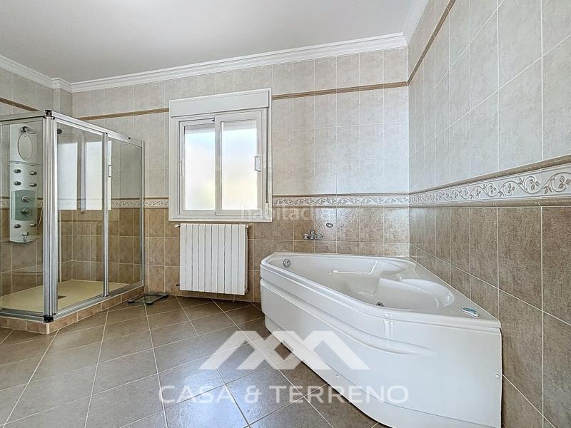 Foto bc28c2d9-8427-47b7-a2ce-9677a68b650b. Locale commerciale in Periana