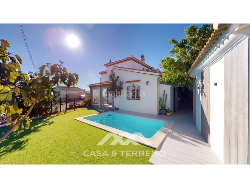 Foto 787f8246-60d6-4956-9cbd-a043acd23077. Local commercial dans Arenas