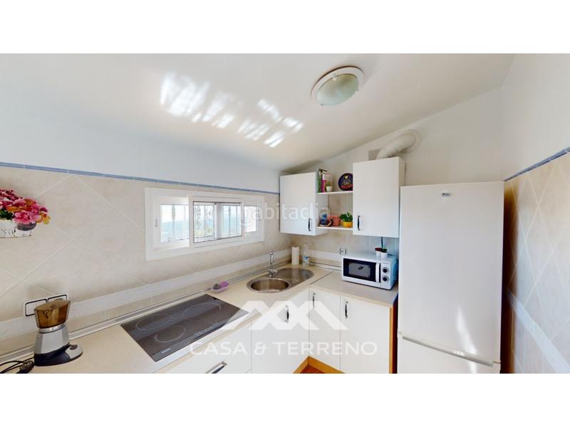 Foto f4ca8c24-a9d2-4fce-8b52-af0998eb7287. Local commercial dans Arenas
