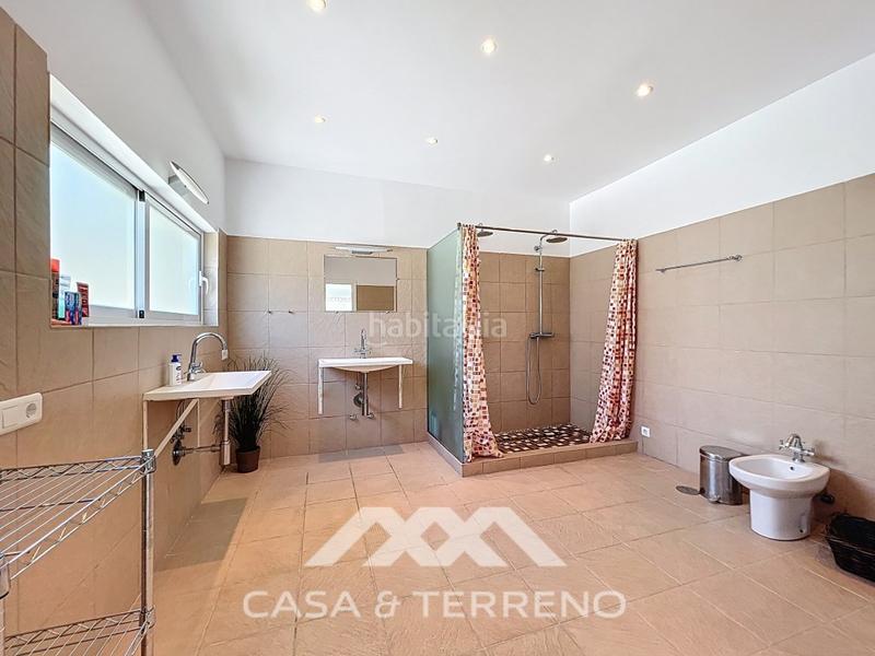 Foto 2e35d9e3-5ad1-4369-9d16-b9471e6443aa. Casa amb aparcament piscina a Algarrobo pueblo Algarrobo