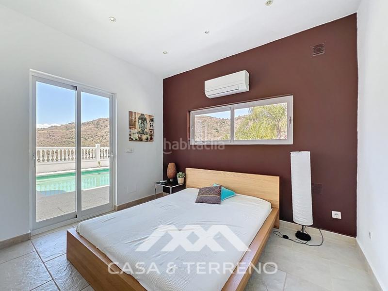 Foto 2f245192-0178-4734-8a59-f7260959b4f9. Casa amb aparcament piscina a Algarrobo pueblo Algarrobo