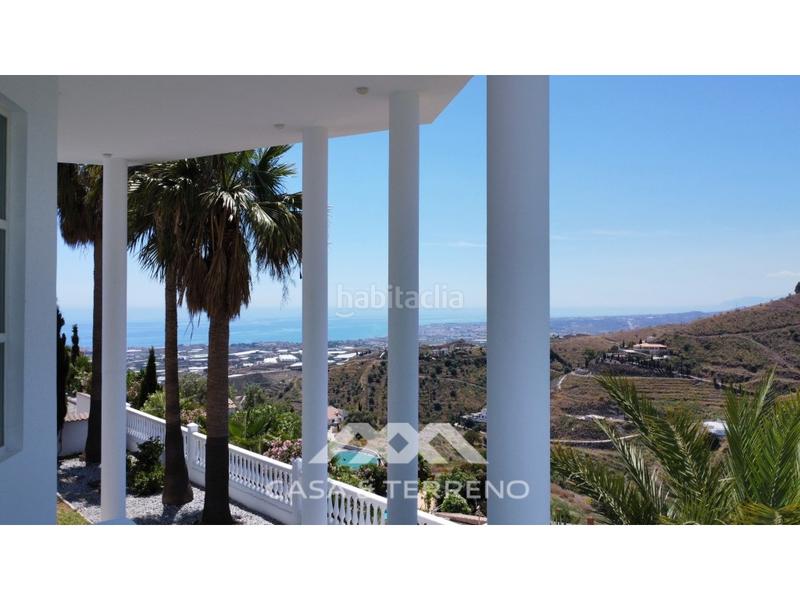 Foto 614365b4-4ee9-460b-b345-6de6edbc5595. Casa amb aparcament piscina a Algarrobo pueblo Algarrobo