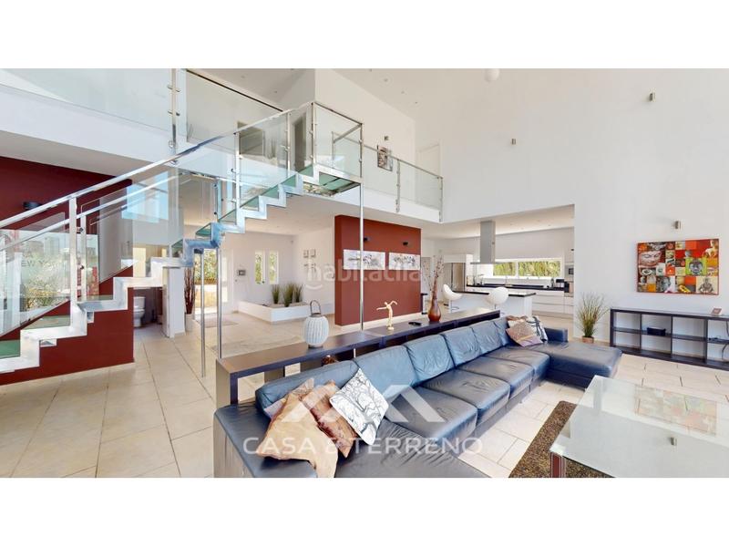 Foto a6d496f2-4476-4c1f-9a4d-000934c68633. Casa amb aparcament piscina a Algarrobo pueblo Algarrobo