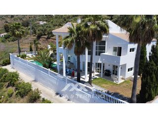 Haus  Partida cajorros. Luz. espacio. lujo.  vida contemporánea en algarrobo