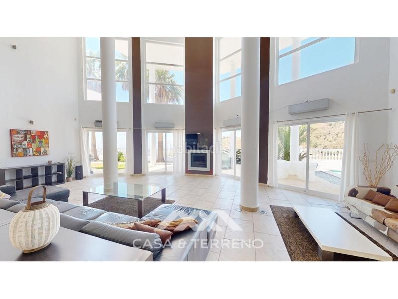 Foto dc5f47cc-d7ee-4e81-b0ae-fdd5c44c6b4c. Casa amb aparcament piscina a Algarrobo pueblo Algarrobo