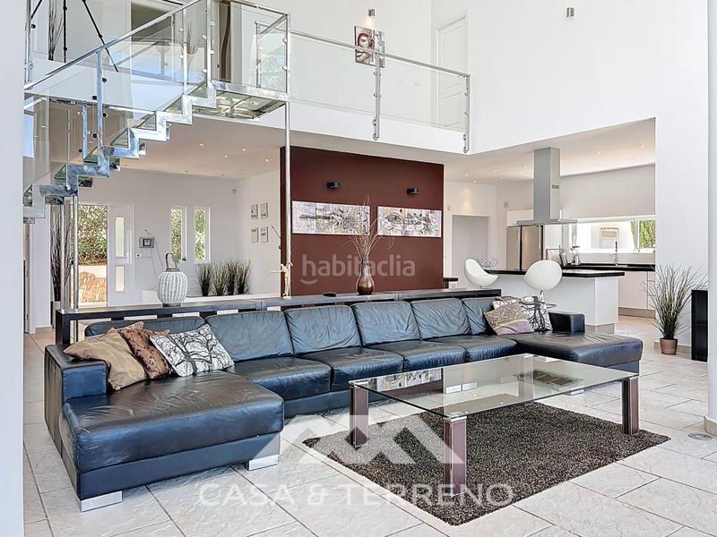 Foto edf4ed19-22b1-4748-97fa-5f43aa408677. Casa amb aparcament piscina a Algarrobo pueblo Algarrobo