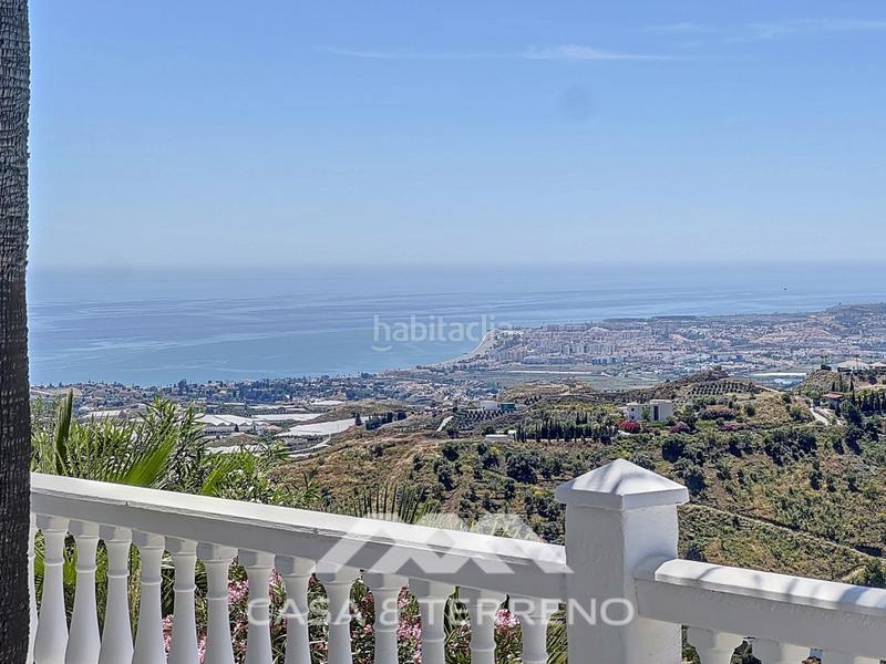 Foto f4d0c591-8d00-4b92-a2a1-379ef33b1945. Casa amb aparcament piscina a Algarrobo pueblo Algarrobo