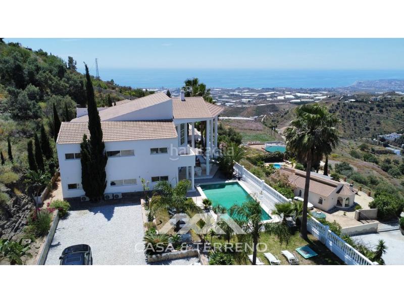Foto 52a79c0d-fc31-460c-a8c4-263eff3aef9f. Local comercial luz. espacio. lujo. vida contemporánea en Algarrobo