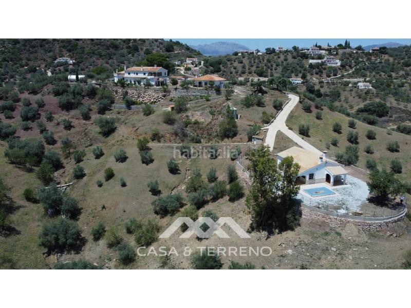 Foto 535ec38c-1bd7-4971-aa90-47e63bad7bd9. Locale commerciale in Comares