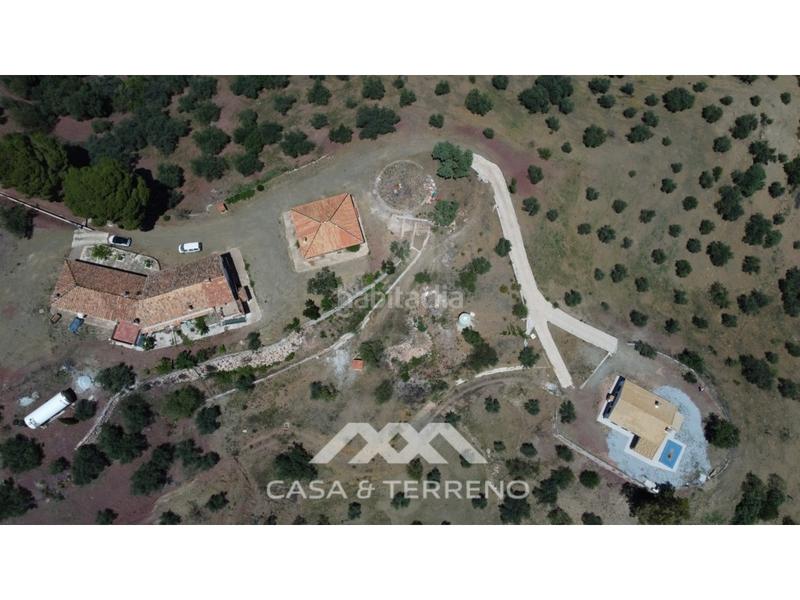 Foto 7057ee61-2447-4170-92b8-e17eae83d6f1. Locale commerciale in Comares