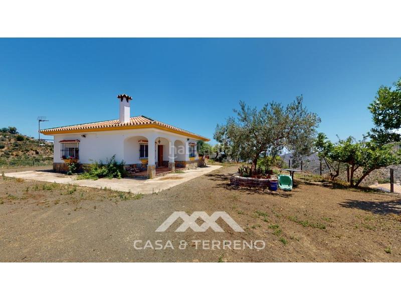 Foto b78913f8-81eb-4a3d-b0d9-d9290b3c5f4a. Locale commerciale in Comares