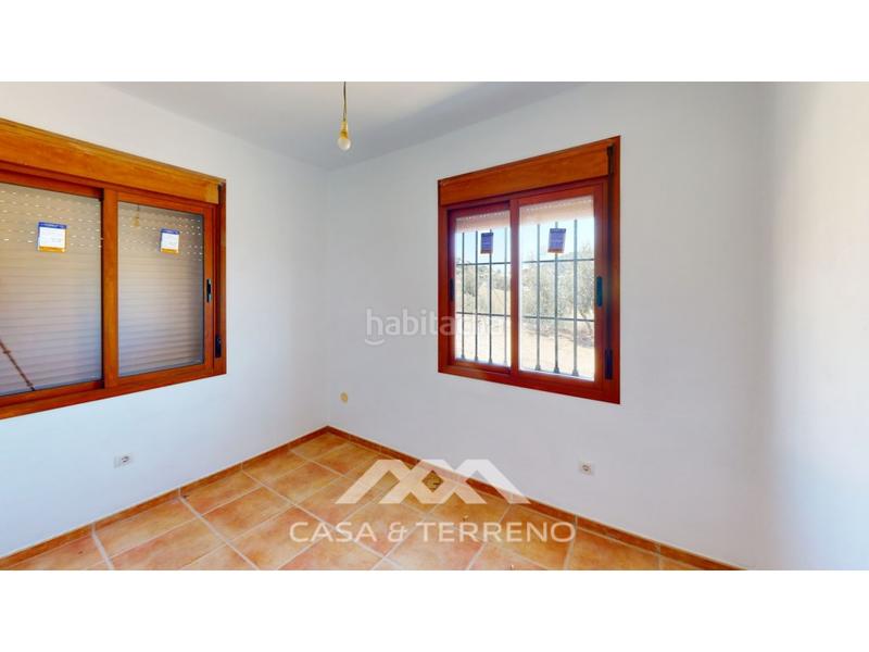 Foto e8a56005-13e9-4924-aa11-39818c478628. Locale commerciale in Comares