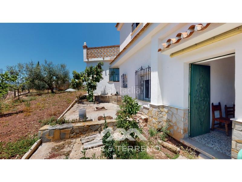 Foto ec23b333-b778-4f15-9ab9-d4f73860771a. Locale commerciale in Comares