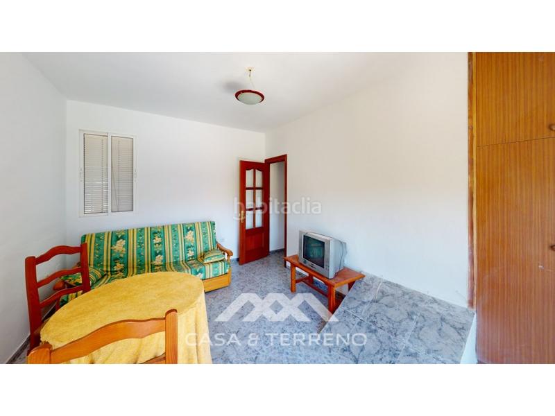 Foto ecfcaab0-5a66-4412-953b-3edce8393763. Locale commerciale in Comares