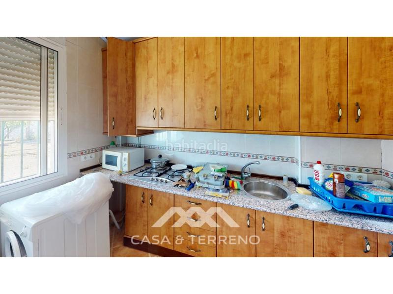 Foto f82adf73-5e8c-44bc-810d-bb3097fefbd3. Locale commerciale in Comares