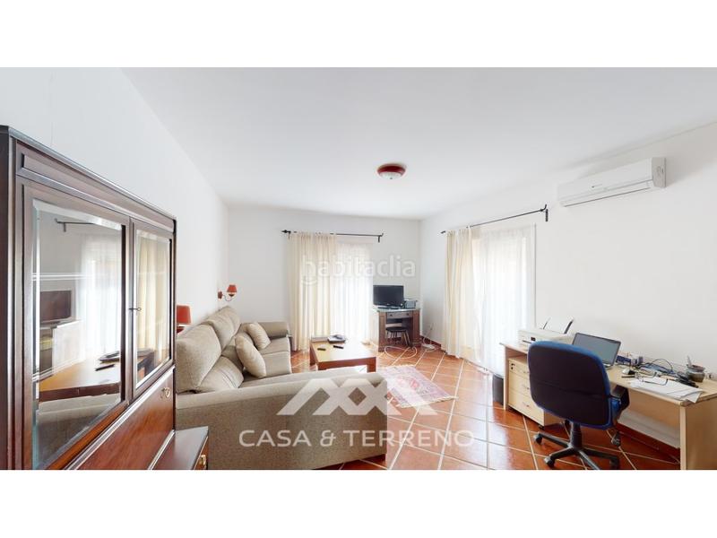 Foto ef65d971-b74d-47c0-964f-deff94d2dafa. Local comercial a Macharaviaya