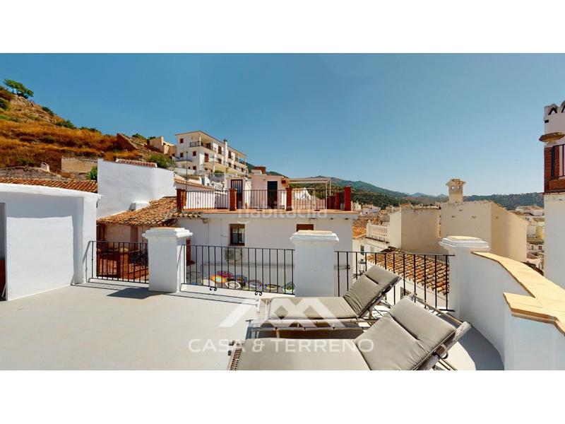 Foto f5e8fcb9-6a98-42e2-8f76-0088507101f8. Casa adossada a Sedella