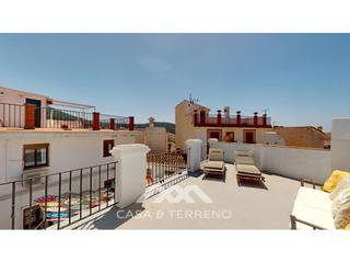 Casa adossada  N/a. Se vende elegancia atemporal y sostenibilidad moderna  una casa