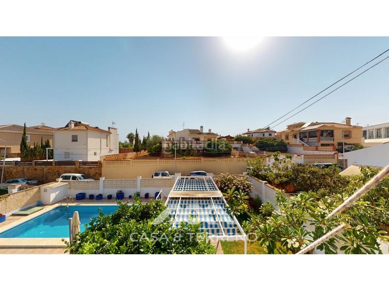 Foto 14766163-7129-4825-873f-80496676eeb0. Chalet se vende encantadora villa de estilo mediterráneo en Chilches
