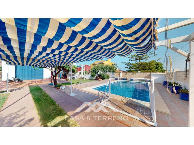 Foto 5b91a010-85b3-4f65-9fb6-6db0068aad6e. Chalet se vende encantadora villa de estilo mediterráneo en Chilches