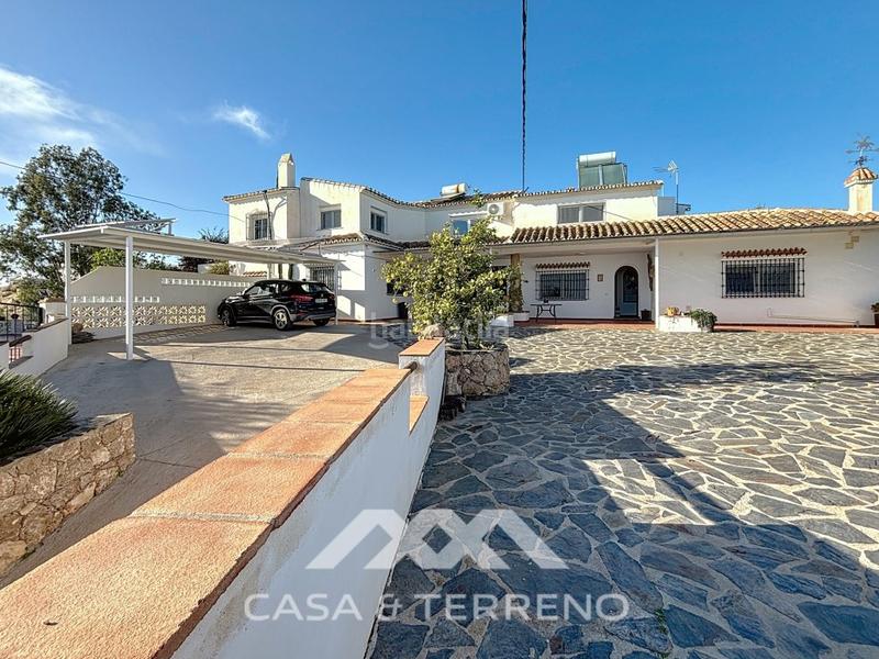 Foto 402d9682-c833-4bad-998e-9f8b2ed611ba. Chalet se vende finca única con vistas al mar y a la montaña en almayate en Almayate Bajo