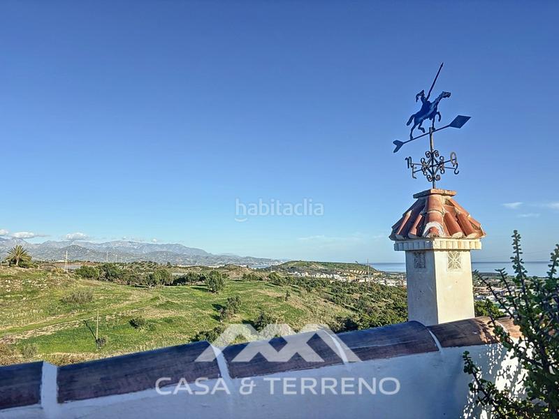 Foto 50cf1b9a-3471-4e66-b378-e2db56c2fdbb. Chalet se vende finca única con vistas al mar y a la montaña en almayate en Almayate Bajo