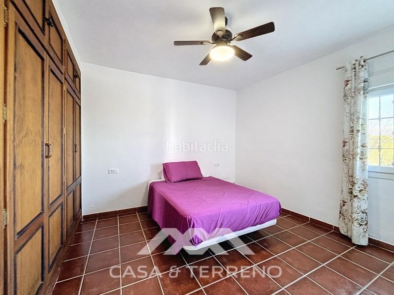 Foto 6e80a242-a299-48d3-aa0a-2e54cb749332. Chalet se vende finca única con vistas al mar y a la montaña en almayate en Almayate Bajo