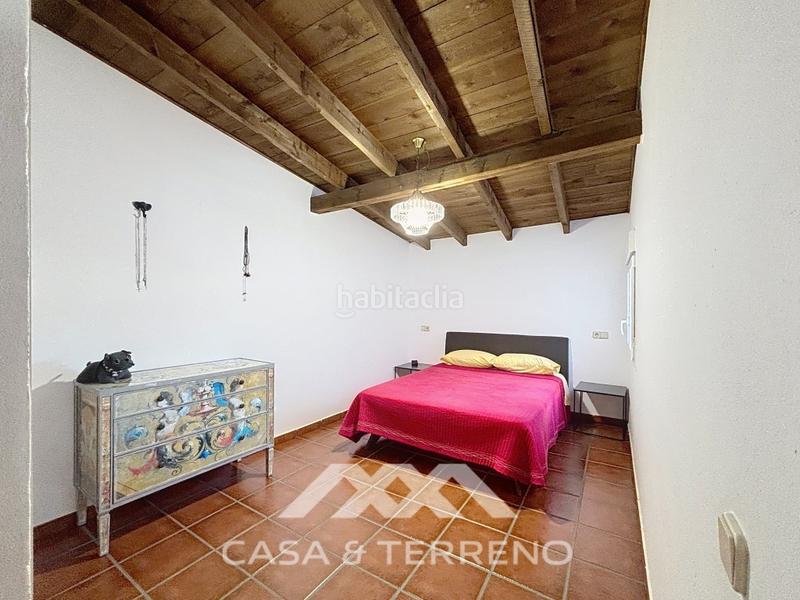 Foto 86f3a445-55fb-48dc-a27e-6e6aaa4accc0. Chalet se vende finca única con vistas al mar y a la montaña en almayate en Almayate Bajo