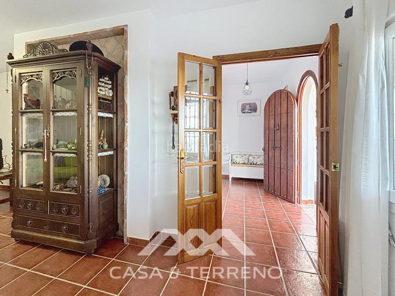 Foto d59f6719-46f2-4ce5-a5c5-e49fe0ecc6d9. Chalet se vende finca única con vistas al mar y a la montaña en almayate en Almayate Bajo