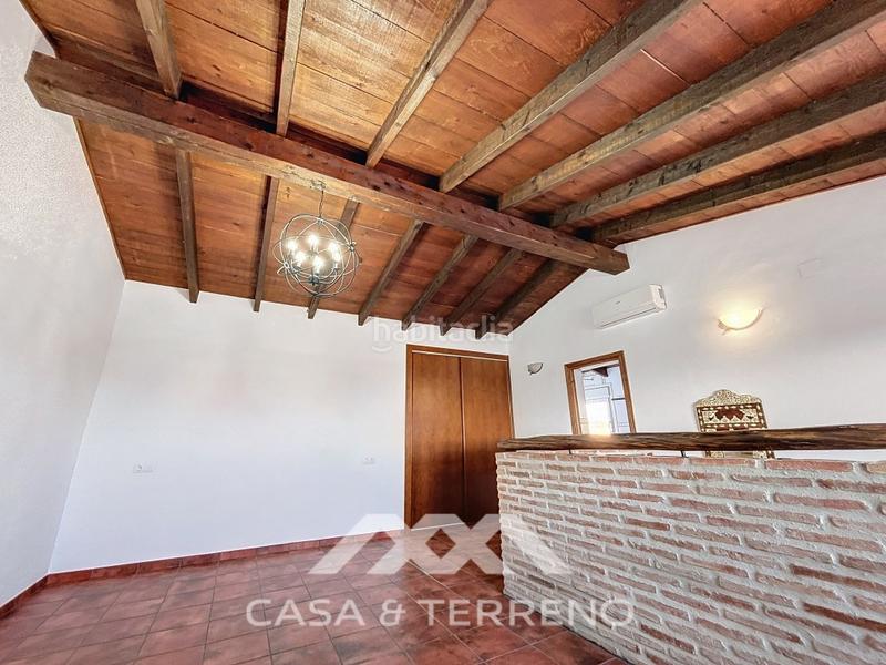 Foto db0f1947-e803-4f85-9092-fa459c802e4e. Chalet se vende finca única con vistas al mar y a la montaña en almayate en Almayate Bajo