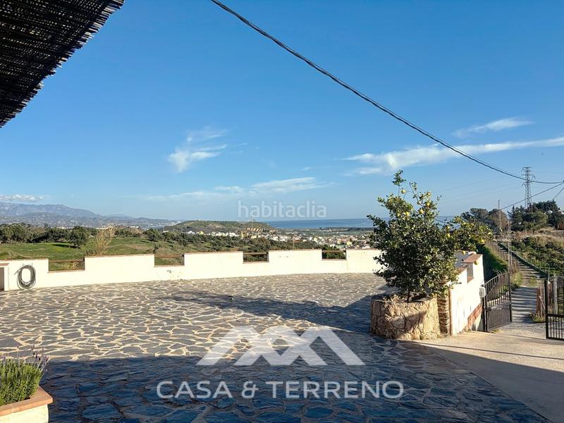 Foto e86fadf6-3055-45a9-8b2a-949430bf7536. Chalet se vende finca única con vistas al mar y a la montaña en almayate en Almayate Bajo