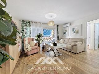 Apartament  N/a. Apartamento en pleno centro de torre del mar con terraza y vista