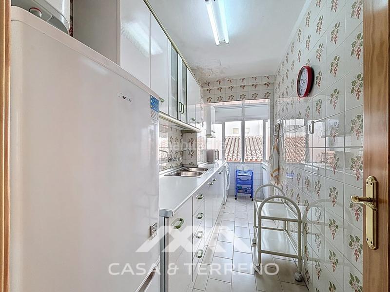 Foto cd958688-766c-4ab8-a757-ceca5955f59c. Apartamento piso luminoso con amplio balcón y excelente ubicación en Torre del Mar