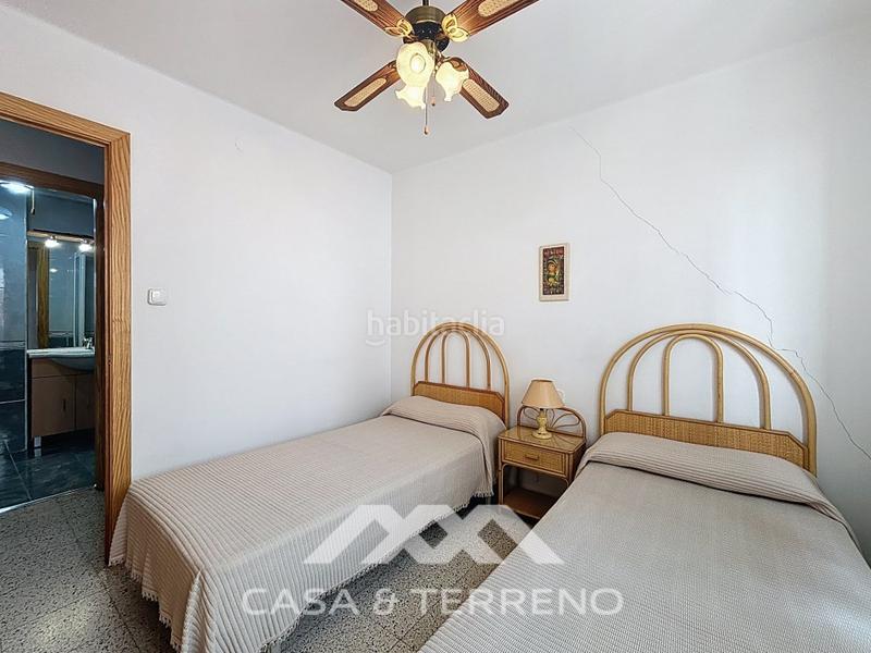 Foto cf0fbb91-8adc-4264-98b5-727e635d326f. Apartamento piso luminoso con amplio balcón y excelente ubicación en Torre del Mar