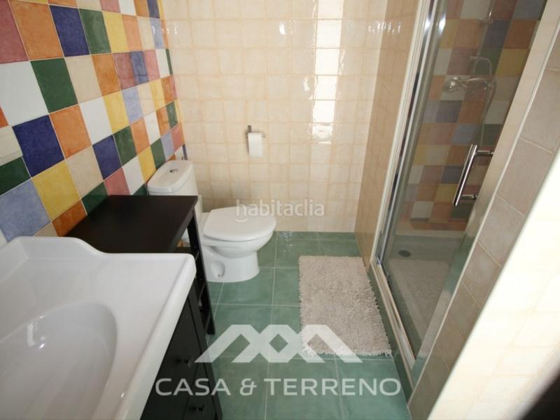 Foto 1d640971-ebb3-4aa8-bddd-57445824a7c0. Maison jumelée dans calle dans Salares