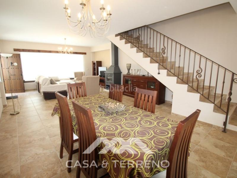 Foto 56888e6f-2f2a-47c4-a551-5be9772bdfb3. Maison jumelée dans calle dans Salares