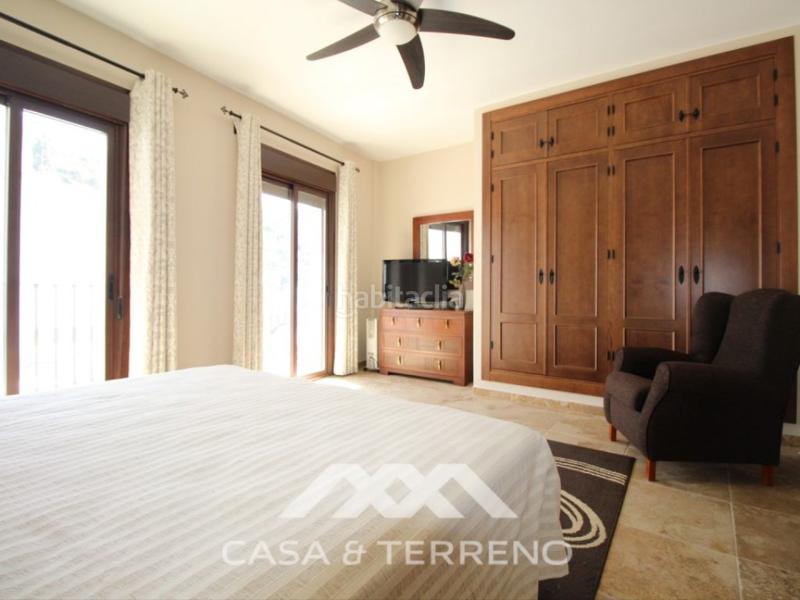 Foto 7dd8771e-085d-4303-9c9a-cd2eef6700d4. Maison jumelée dans calle dans Salares