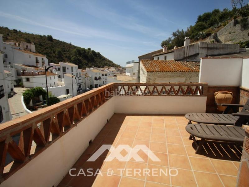 Foto b213effd-3b6d-4ead-a996-c7b2faf56386. Maison jumelée dans calle dans Salares