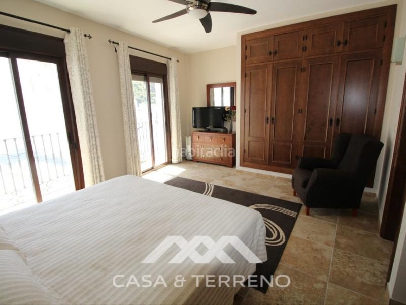 Foto bc8cdef1-d65d-42ef-af60-5984873c282b. Maison jumelée dans calle dans Salares